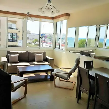 16 Sandy Apartment Larnaca