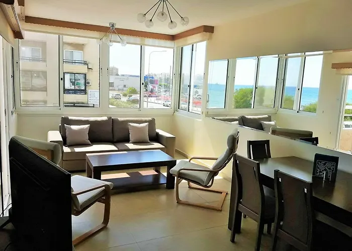 16 Sandy Apartmán Larnaca