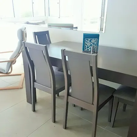 16 Sandy Apartment Larnaca